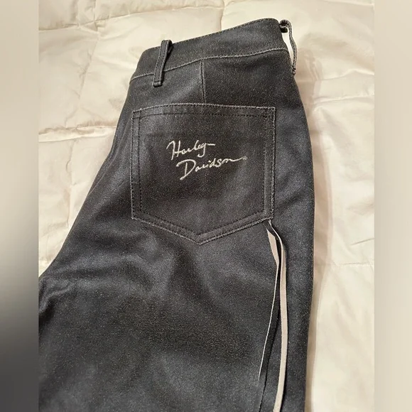 Harley Davidson Leather riding pants - Picture 6 of 11